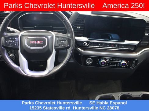 Certified 2022 GMC Sierra 1500 SLT w/ X31 Off-Road Package AWD/4WD image 6