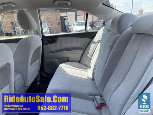 Used 2009 Kia Optima LX FWD image 13