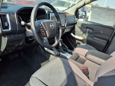 New 2025 Nissan Frontier SV image 9