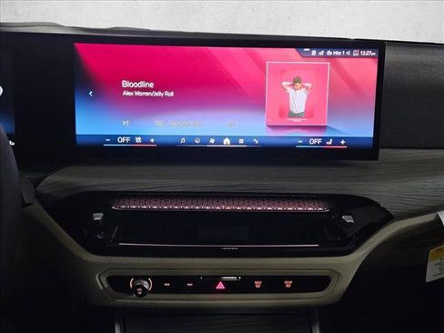 New 2026 BMW 330i Sedan w/ Premium Package image 11