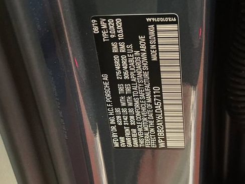 Used 2020 Porsche Cayenne S image 41