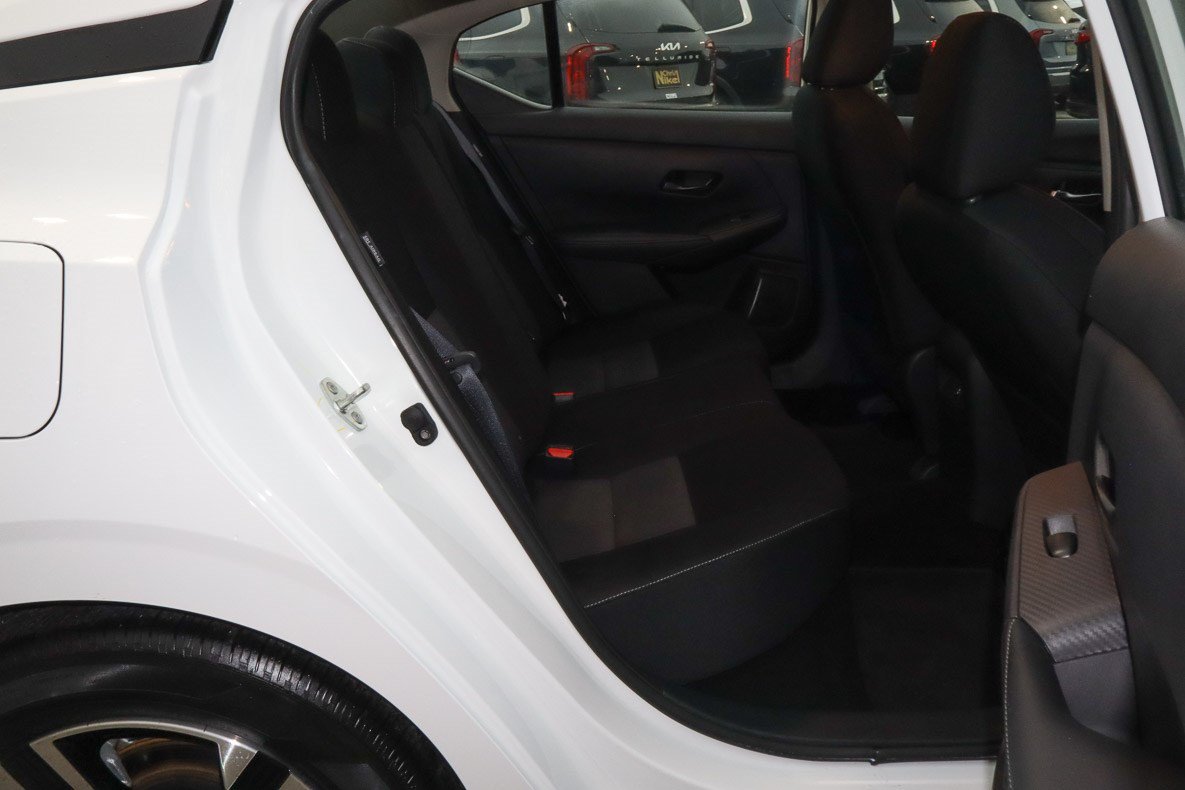 Used 2025 Nissan Sentra SV FWD image 20