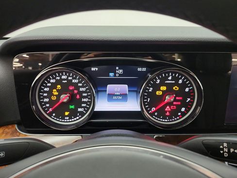 Used 2017 Mercedes-Benz E 300 image 17