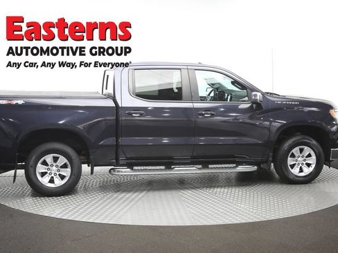 Used 2022 Chevrolet Silverado 1500 LT w/ Convenience Package II AWD/4WD image 44
