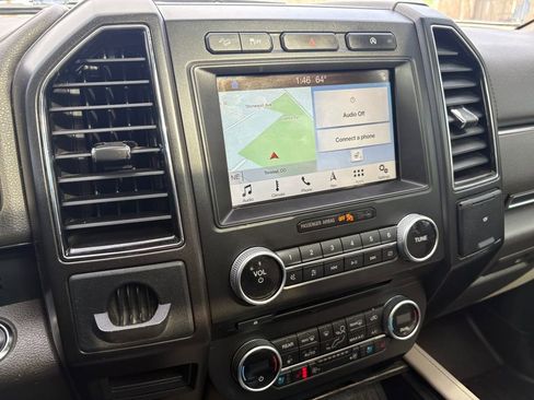 Used 2018 Ford Expedition Limited image 30