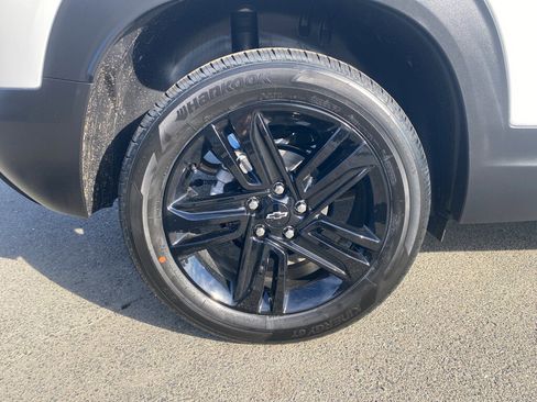 New 2026 Chevrolet TrailBlazer LT image 2