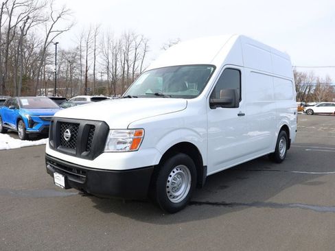 Used 2021 Nissan NV 2500 S image 1