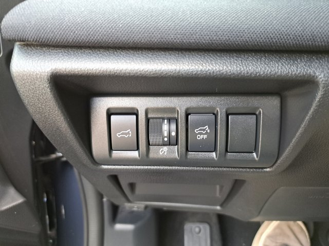 Certified 2025 Subaru Outback Premium AWD/4WD image 26