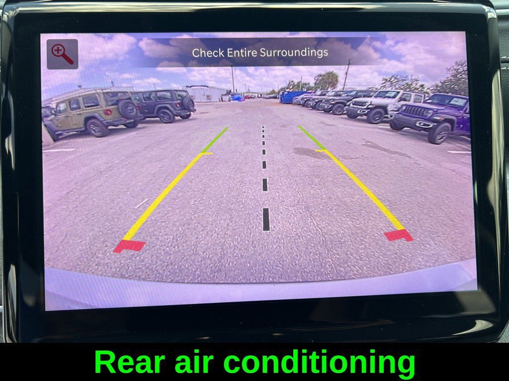 Used 2024 Jeep Grand Cherokee L Limited RWD image 16