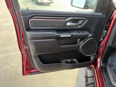 Used 2025 RAM 1500 Laramie w/ Sport Appearance Package AWD/4WD image 13