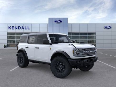 New 2026 Ford Bronco Badlands AWD/4WD image 7