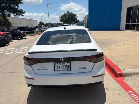 Used 2024 Honda Accord Sport image 4