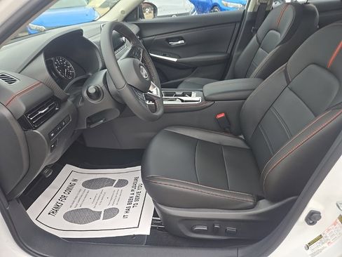 New 2025 Nissan Sentra SR w/ SR Premium Package image 9