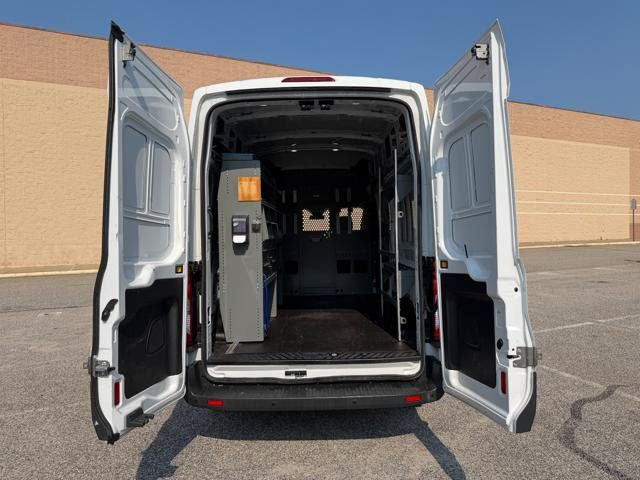 Used 2017 Ford Transit 250 148 High Roof RWD image 29