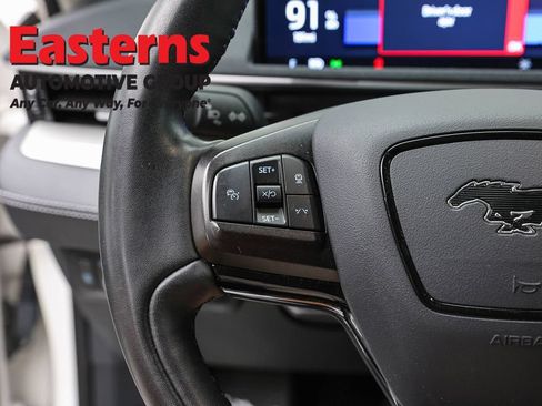 Used 2021 Ford Mustang Mach-E Select w/ Comfort/Appearance Package AWD/4WD image 15