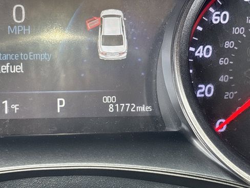 Used 2022 Toyota Camry XSE FWD image 31