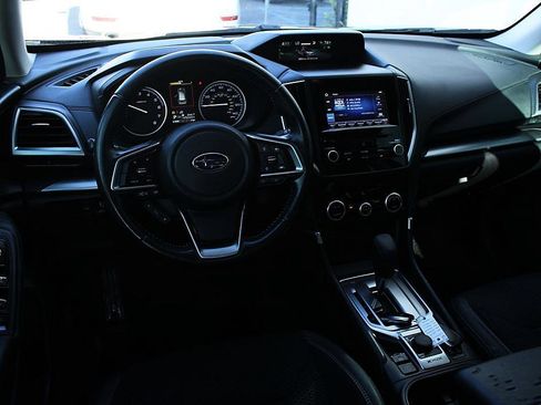 Used 2019 Subaru Forester Premium AWD/4WD image 12