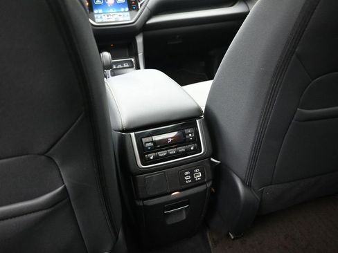 Used 2023 Subaru Ascent Onyx Edition Limited image 27