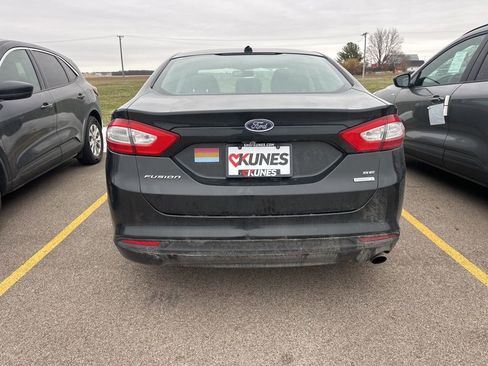Used 2013 Ford Fusion SE image 11