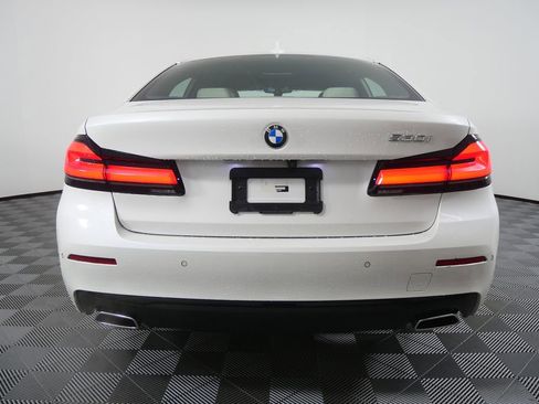Certified 2023 BMW 530i w/ Premium Package image 4
