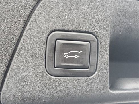 Used 2022 Buick Envision Preferred image 8