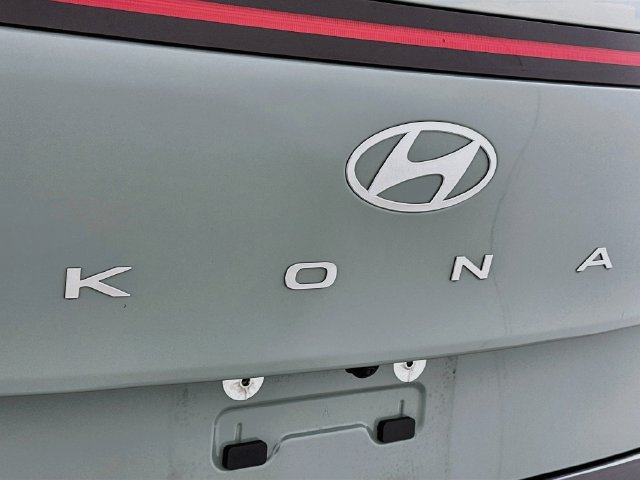 Used 2026 Hyundai Kona Limited FWD image 28