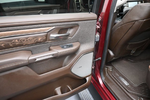 Used 2025 RAM 1500 Limited AWD/4WD image 21