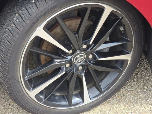 Used 2018 Toyota Camry XSE FWD image 22
