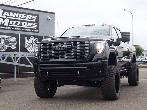 Used 2025 GMC Sierra 3500 Denali Ultimate AWD/4WD image 1