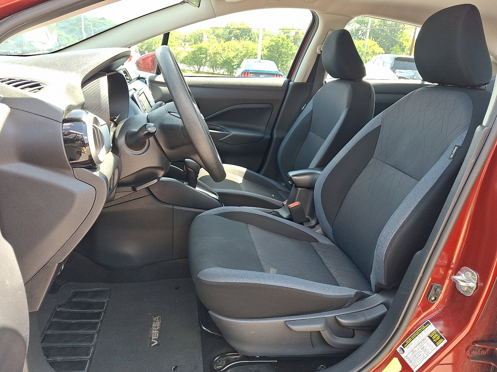 Used 2025 Nissan Versa SV FWD image 16