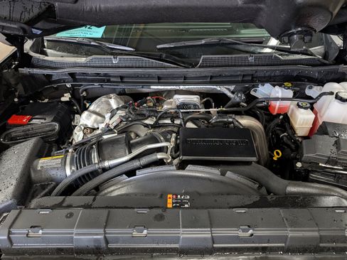 Used 2026 Chevrolet Silverado 2500 ZR2 w/ LPO, Dark Essentials Package AWD/4WD image 4
