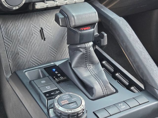 Used 2025 Toyota Tacoma TRD Off-Road AWD/4WD image 28