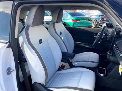 Used 2025 MINI Cooper S image 9