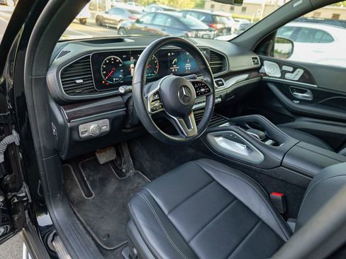 Used 2023 Mercedes-Benz GLS 450 4MATIC image 18