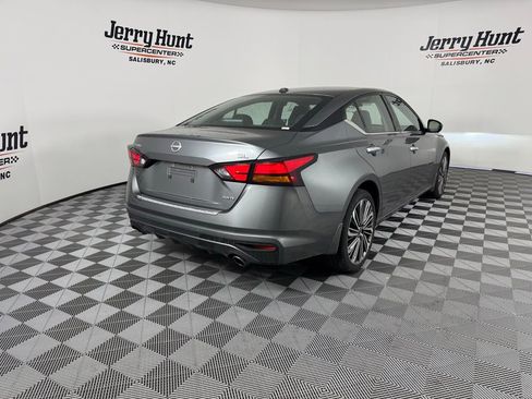 Used 2023 Nissan Altima 2.5 SL image 9