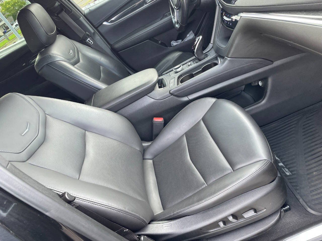 Used 2022 Cadillac XT5 Premium Luxury AWD/4WD image 20