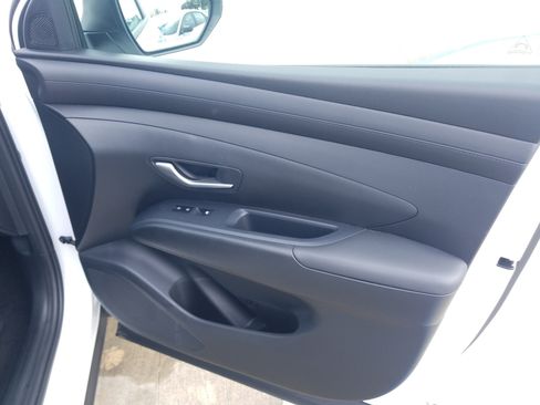 Certified 2025 Hyundai Santa Cruz SE image 15