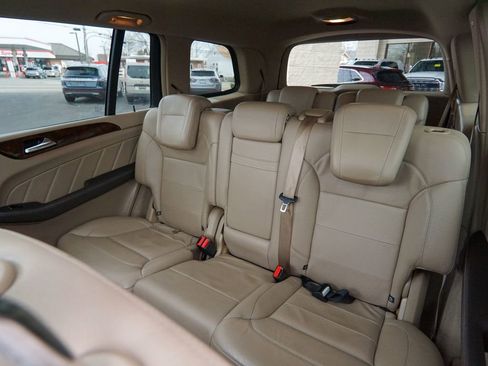 Used 2015 Mercedes-Benz GL 450 4MATIC image 35