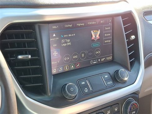 Certified 2023 GMC Acadia SLT image 17