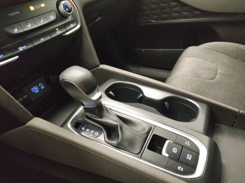 Used 2019 Hyundai Santa Fe SE image 26