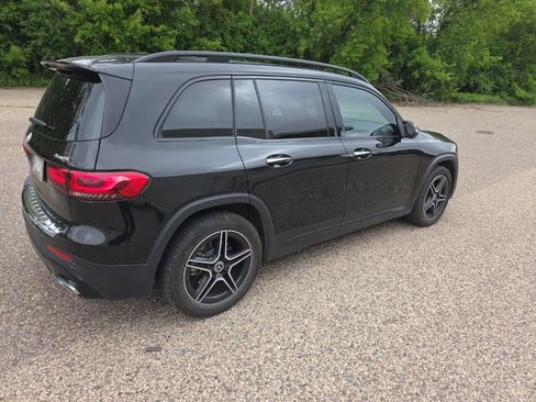 Used 2023 Mercedes-Benz GLB 250 4MATIC image 13
