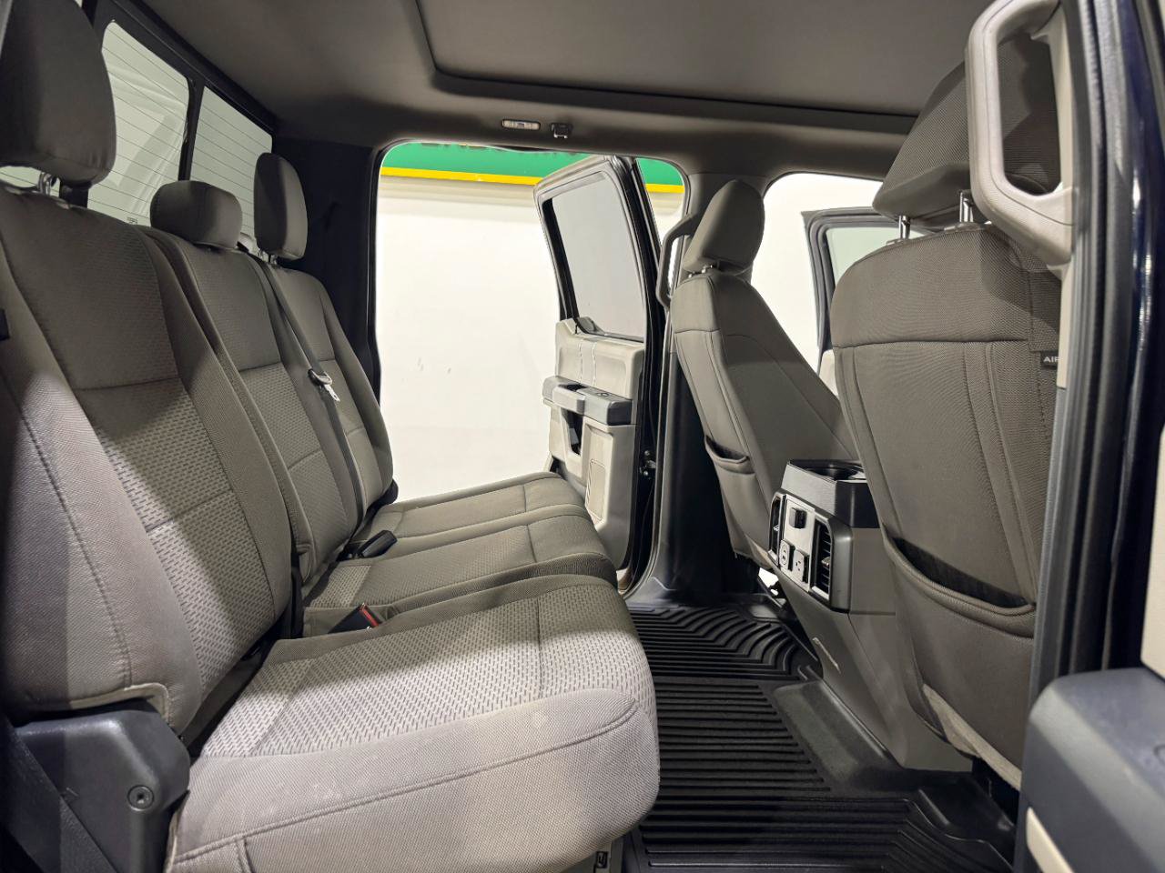 Used 2022 Ford F250 XLT w/ XLT Premium Package AWD/4WD image 14