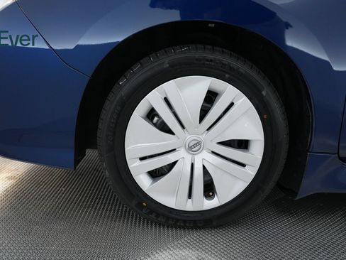 Used 2025 Nissan Leaf S FWD image 20