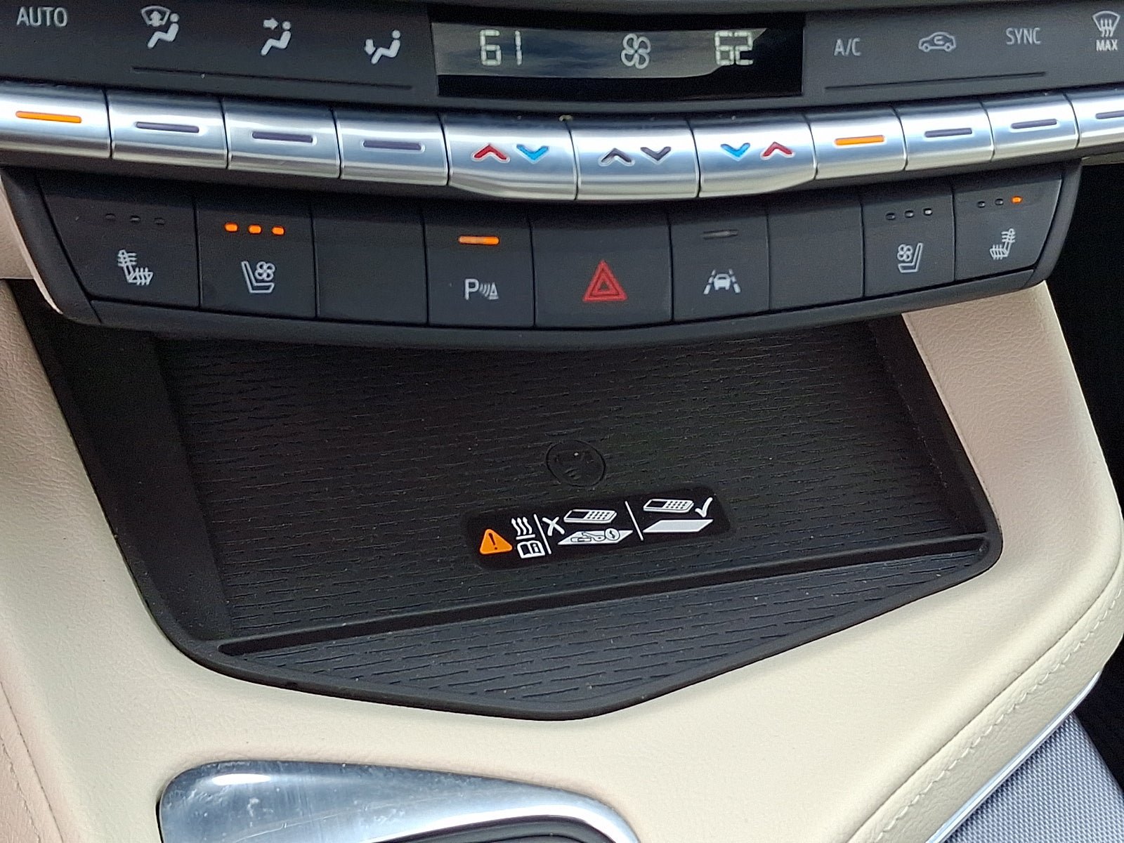 Certified 2024 Cadillac CT4 Premium Luxury AWD/4WD image 31
