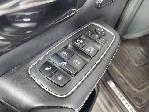 Used 2023 RAM 1500 Limited image 15