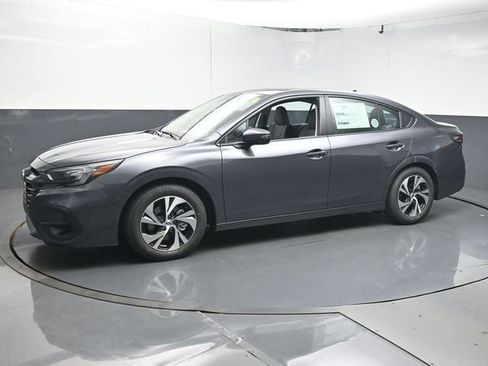Used 2025 Subaru Legacy Premium w/ Popular Package #1 AWD/4WD image 4