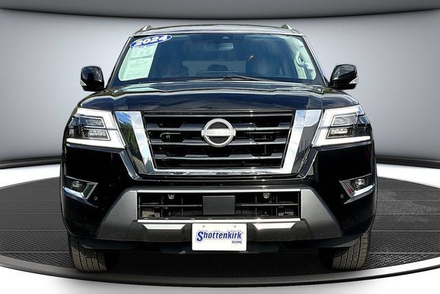 Used 2024 Nissan Armada SV RWD image 2