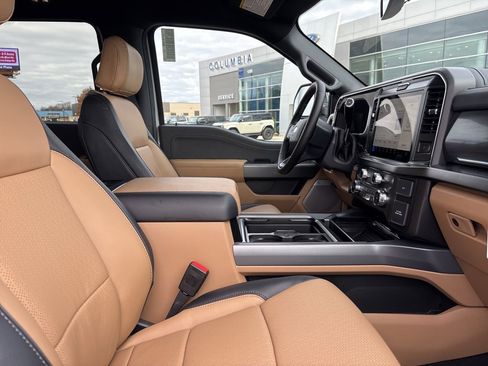 New 2026 Ford F250 Lariat w/ Black Appearance Package image 17