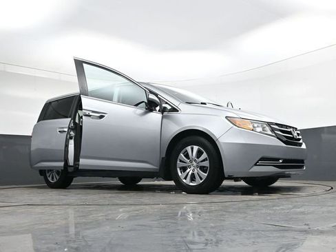 Used 2016 Honda Odyssey SE image 41