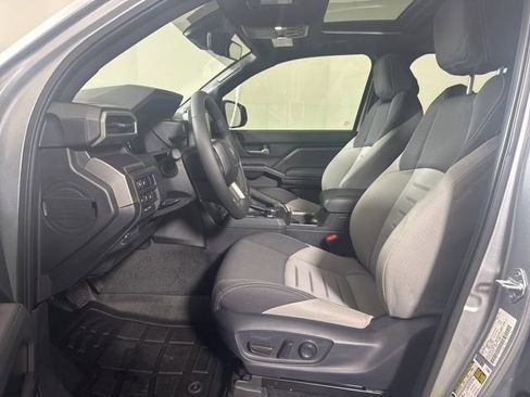 Used 2024 Toyota Tacoma TRD Off-Road w/ TRD Off Road Upgrade Package image 11